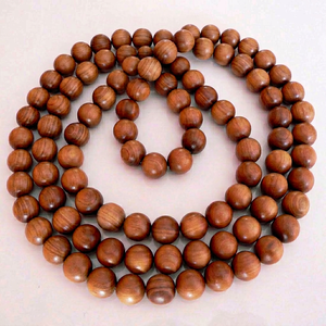 Perles de santal de haute qualité faites à la main/Perles de prière japonaises - Marque Riddhi Siddhi Perles rondes naturelles brun doré foncé en boîte - Product Image 1