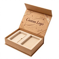 Boîte cadeau magnétique marron personnalisée avec logo, couvercle intérieur imprimé et motif grain de bois pour emballage cadeau de fêtes