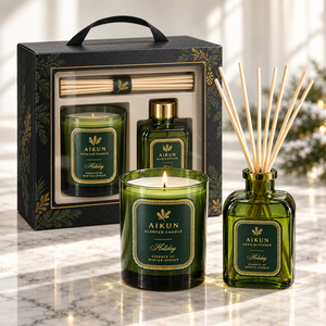 Coffret de parfum d'ambiance pour la maison Aikun Winter Spruce Coordinated Green Glass, avec bougie et diffuseur à bâtonnets, pour Noël - Product Image 1