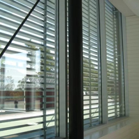 OEM ODM, lamelles en aluminium de haute qualité, pare-soleil décoratif, imperméable, résistant à la chaleur, pour mur-rideau extérieur, façade, ventilation