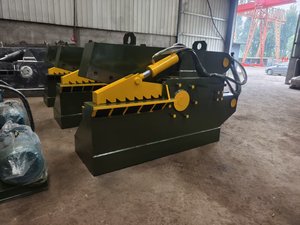 Cisaille hydraulique à crocodile Q43-120T pour la découpe de métaux - Product Image 4