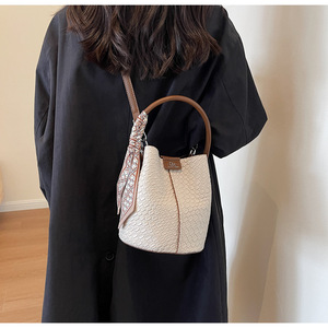 New 2025 Women's <strong>Bag</strong> Fashion Crossbody <strong>Bag</strong> Versatile Soft Woven <strong>Faux</strong> <strong>Leather</strong> Handheld Single Shoulder <strong>Bucket</strong> Light Luxury <strong>Bag</strong> - Product Image 6