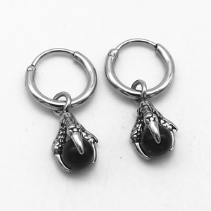 Yunnique – boucles d'oreilles en acier titane, griffe de Dragon, perle noire, bijoux à la mode pour hommes et femmes - Product Image 1