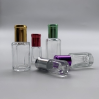 Gran cantidad de botella de vidrio de perfume Octágono transparente de 2ml ~ 20ml con rodillo para tapa de bola y sello de tornillo bien recibido por