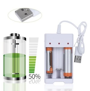 Chargeur de batterie USB à <span class=keywords><strong>charge</strong></span> rapide à <span class=keywords><strong>4</strong></span> emplacements avec protection contre les courts-circuits Station de batterie rechargeable AAA et AA - Product Image 2