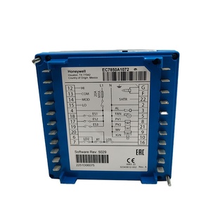 Contrôleur de brûleur Honeywell EC7850A1072 avec protection anti-flamme pour la gestion de la combustion industrielle - Product Image 1