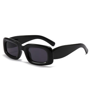 Gafas de Sol Unisex de Lujo, Montura Cuadrada Gruesa, Lentes Transparentes con Protección UV400, Material de PC Ligero, Moda para Exteriores - Product Image 2
