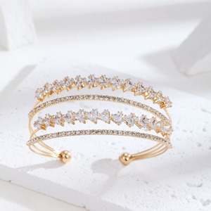 Pulsera Abierta Geométrica de Aleación de Zinc con Zirconia Engastada en Garra, Joyería de Fiesta, Diseño Multicapa - Product Image 2