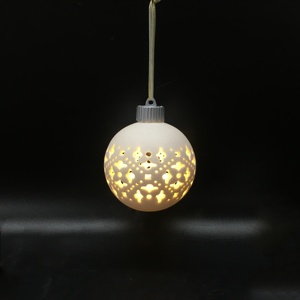 Le plus récent ornement <span class=keywords><strong>de</strong></span> boule suspendue <span class=keywords><strong>de</strong></span> Noël en céramique LED Hollow Out unique avec l'<span class=keywords><strong>image</strong></span> du Père Noël - Product Image 5