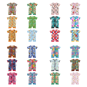 طقم ملابس صيفي للأطفال من قطعتين W1065 كوزي 2026 جاهز للشحن، مصنوع من القطن والسباندكس، بتصميم شخصيات كرتونية، مضاد للبكتيريا، غير رسمي، باللون الوردي - Product Image 3