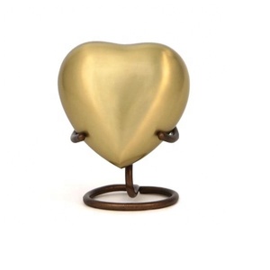 Heart <b>Keepsake</b> Eco-Friendly Durable American Style Customizable Design Pet Cremation Urn Gold Color Stand for <b>Dog</b> Cat <b>Ashes</b> - Product Image 6