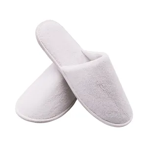 UG Luxury White Wholesale Closed Toe Customized Winter Warm White Velvet Supplies Hotel Guestroom SPA Disposable Slippers