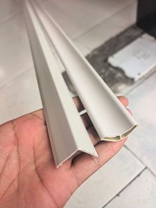 Corniche en PVC en gros, moulure de <span class=keywords><strong>couronne</strong></span>, moulure de plafond en PVC pour l'intérieur - Product Image 4