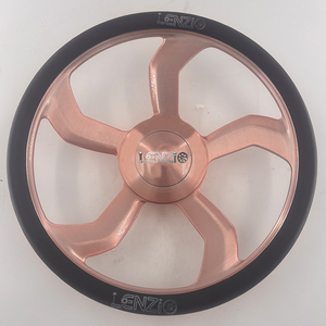 ฝาครอบพวงมาลัย LENZIO ขนาด 15 นิ้ว สีทอง/สีเงิน - Product Image 3