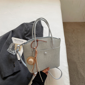 Borsa Tote Grande in Tessuto PU per Donna, Due Cinghie Staccabili, Borsa a Tracolla, Opzionale Charm Cappello di Paglia, 6 Colori Solidi - Product Image 5