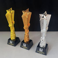 Trophée de sport en cristal plaqué or étoilé, personnalisable avec gravure, base noire, pour souvenirs de champion, vente en gros
