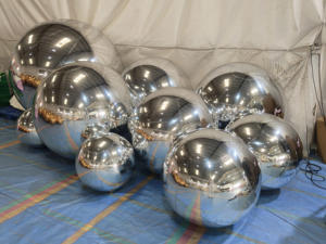 Sfera a specchio galleggiante appesa in PVC grande evento personalizzata sigillata in argento grande palla lucida - Product Image 4