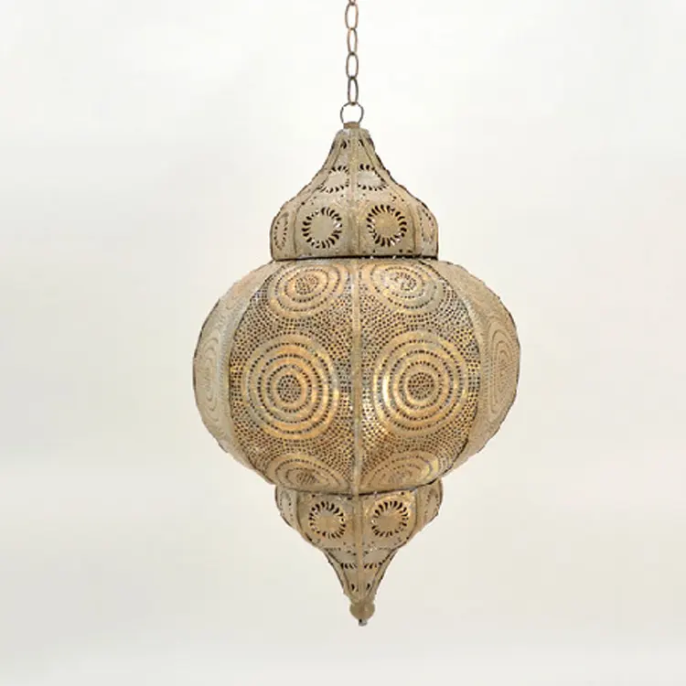 Lanternas de metal decoração marrocos