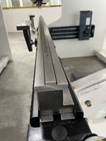 Presse plieuse électro-hydraulique CNC manuelle haute efficacité 170T, machine de pliage à moteur servo haute précision et économe en énergie pour