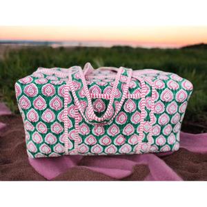 Bolsa de lona acolchada de algodón hecha a mano, duradera, ligera, con interior espacioso, elegante estampado de bloques, ideal para viajes, gimnasio, fin de semana. - Product Image 6