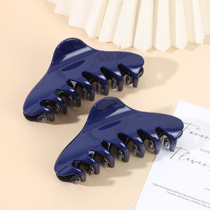 Pince à cheveux coréenne simple de haute qualité, grande, en plastique uni, avec poignée, type pince requin - Product Image 2