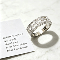 Bagues en laiton plaqué platine, pierres étincelantes élégantes pour les fêtes d'anniversaire, les mariages, les anniversaires de mariage, bijoux de mode, cadeaux
