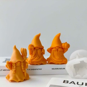 Molde de Silicona Reutilizable, No Tóxico y de Grado Alimenticio, con Diseño de Gnomo Sin Rostro para Halloween, Ideal para Velas y Estatuas de Yeso - Product Image 2