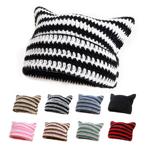 Chapeau en laine tricoté à la main pour femme, motif chat mignon, rayé, chaud pour l'automne et l'hiver, personnalisé - Product Image 1