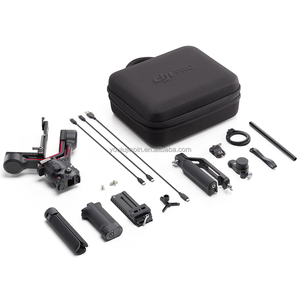 Estabilizador de Cámara de 3 Ejes DJI RS 3 <span class=keywords><strong>Combo</strong></span>, Pantalla Táctil a Color de 1.8 Pulgadas, Capacidad de Carga de 3 kg, 12 Horas de Duración de la Batería - Product Image 1