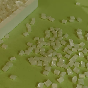 حبيبات البولي كربونات المعاد تدويرها المقاومة للصدمات |   حبيبات بلاستيكية صديقة للبيئة من البولي كربونات للاستخدام في الحقن - Product Image 2