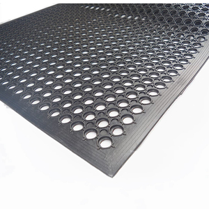 Anti-Fatigue Industrial Vinyl Flooring with Rubber Drainage and Non-Slip Backing 12mm/8mm Thickness for Indoor Use - Product Image 5
