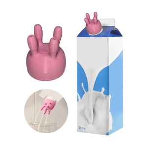 Outils de dessert imprimés en 3D : Capuchons en forme de ventre de vache et de bouteille de lait pour diviseur et couvercle de carton de lait, pour un rangement pratique - Product Image 1