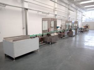 Línea de llenado de aerosoles completamente automática para ambientador spray corporal desodorante <span class=keywords><strong>perfume</strong></span> insecticida <span class=keywords><strong>asesino</strong></span> - Product Image 2