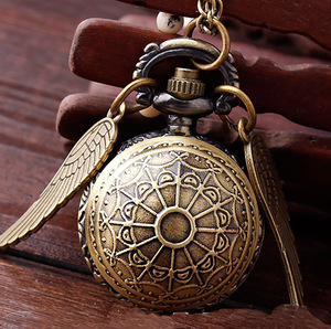 Pour <span class=keywords><strong>Harry</strong></span> <span class=keywords><strong>Potter</strong></span> rétro Vintage montre de <span class=keywords><strong>poche</strong></span> collier multicolore plaqué or chaînes nouveau commerce extérieur Spot - Product Image 6