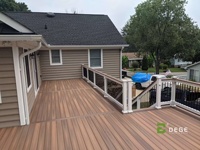 Dalles de terrasse en composite bois-plastique de qualité supérieure, imperméables, ignifuges, antidérapantes, avec garantie de 5 ans pour les patios commerciaux