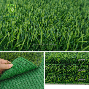 Tapis d'herbe artificielle verte à haute densité pour la matière plastique de tapis d'herbe de gazon synthétique de pelouse artificielle de jardin - Product Image 3