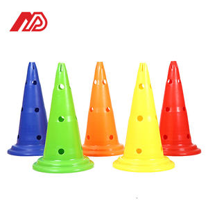 Vente en gros d'usine, cônes d'entraînement d'agilité de 50 cm, matériau PE, utilisés en combinaison avec un poteau pour les exercices de football - Product Image 2