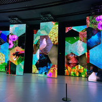 Layar LED GOB Full Color Indoor Fixed P2.5 Video Wall Kecerahan 500cd Rating IP50 Garansi 5 Tahun Animasi 3840Hz