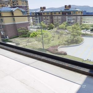 Main courante moderne en alliage d'aluminium Rainure en forme de <span class=keywords><strong>U</strong></span> Montage latéral au sol Balcon Pont Escaliers Suspension latérale Carte Garde-corps Duplex Villa - Product Image 1