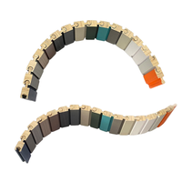Panneaux muraux cannelés en plastique WPC imperméables Bureau Maison Pilier simple Grille rotative Conception de mur flexible Pilier incurvé