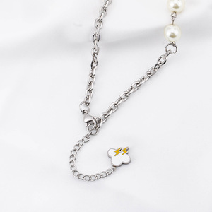 สร้อยคอแฟชั่นสไตล์พังก์ฮิปฮอปประดับมุกไทเทเนียมรูปเมฆหน้ายิ้มลายการ์ตูนสำหรับงานปาร์ตี้ - Product Image 3