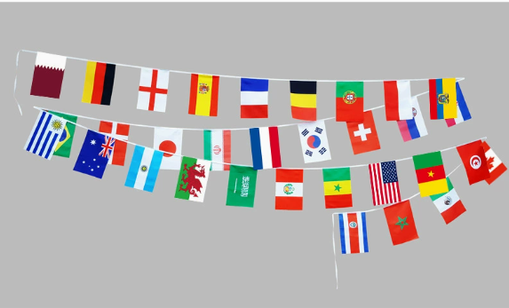 Banderas de 32 países, serigrafiadas, listas para entrega inmediata.