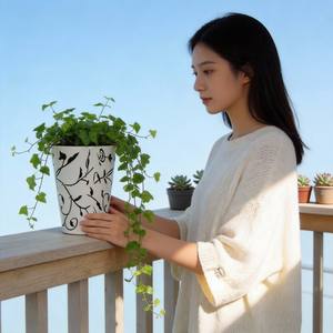 HARVIT Pots à fleurs indiens en terre cuite et petits pots en céramique - Écologiques, durables, noirs avec décorations, pour usage extérieur/intérieur, vente en gros - Product Image 4