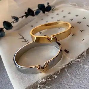 Uxury-Pulseras de acero inoxidable chapadas en oro de 18K para mujer, brazaletes abiertos con letras
