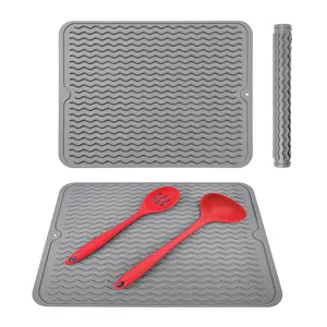 Vente en gros de tapis de séchage de vaisselle en silicone moderne de 18x16 pouces tapis de tasse d'évier de cuisine noir rectangle