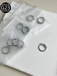 Anelli Segmentati in Titanio e Zirconio <span class=keywords><strong>per</strong></span> Piercing al Naso, Gioielli da Donna <span class=keywords><strong>per</strong></span> Matrimonio, Orecchini a Cerchio alla Moda, <span class=keywords><strong>Anello</strong></span> Daith - Product Image 2