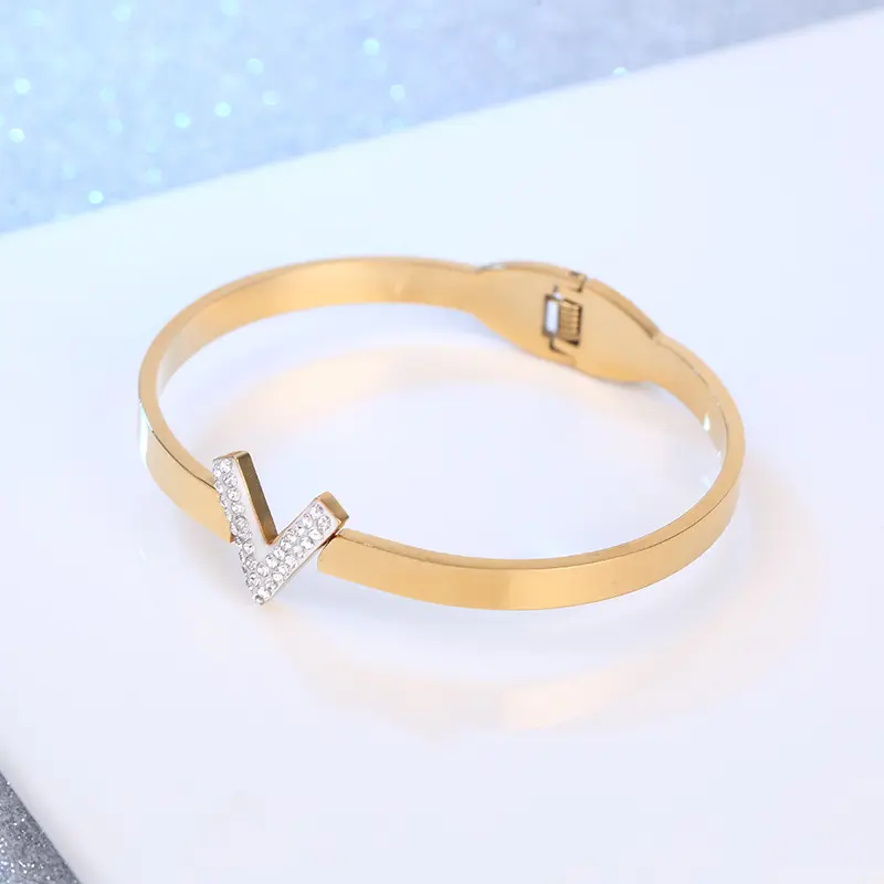 High Quality Bangle Classic All-match V-shaped Diamond Gold-plated Bracelet For Women Cuffs
