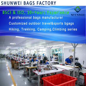 <span class=keywords><strong>Zaino</strong></span> <span class=keywords><strong>da</strong></span> <span class=keywords><strong>Trekking</strong></span> Impermeabile in Oxford <span class=keywords><strong>da</strong></span> 65L, Personalizzabile, per Escursionismo, Campeggio e Viaggi - Product Image 5