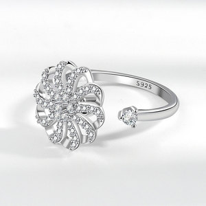 Bagues anti-stress en zircone cubique, bijoux en cuivre plaqué rhodium, flocon de neige rotatif personnalisé, bijoux anti-anxiété pour femmes - Product Image 5