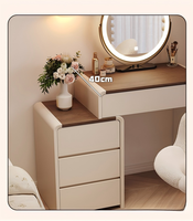 Nouvelle coiffeuse en bois massif pour petits appartements, style crème moderne, miroir éclairé pour chambre à coucher, hôtel, application maquillage